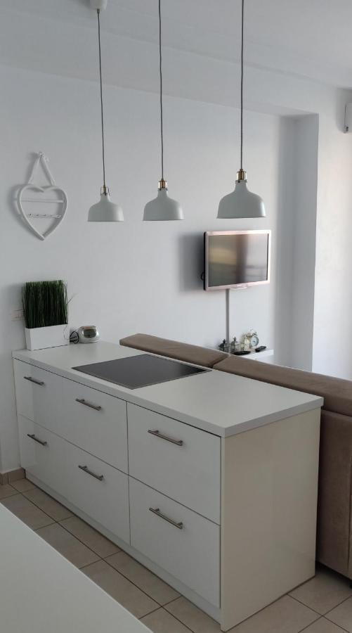 Seaside View Apartment Саранда Екстер'єр фото
